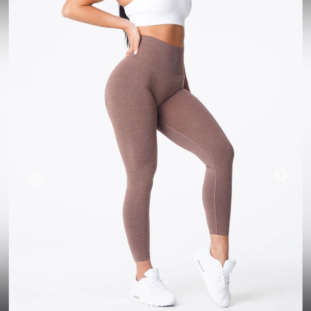 NVGTN Cocoa Curve Seamless Women’s Leggings Medium